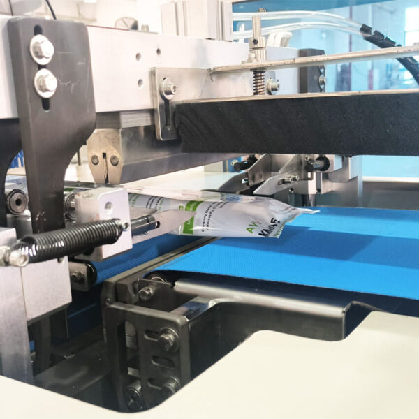 Reciprocating Type Flow Packaging Machine - Image 6