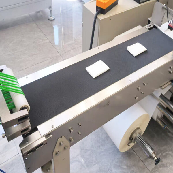 Automatic Ice Cooling Wet Wipes Machine - Image 9