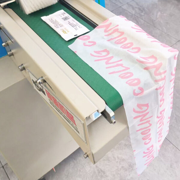 Automatic Ice Cooling Wet Wipes Machine - Image 12